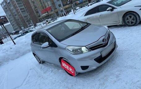 Toyota Vitz, 2013 год, 610 000 рублей, 2 фотография