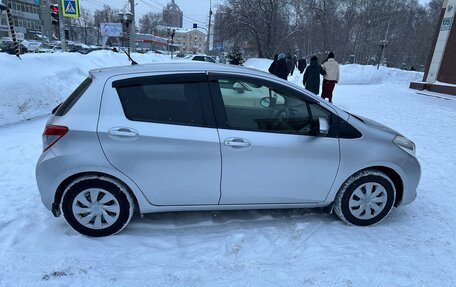 Toyota Vitz, 2013 год, 610 000 рублей, 4 фотография