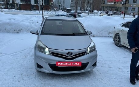 Toyota Vitz, 2013 год, 610 000 рублей, 8 фотография