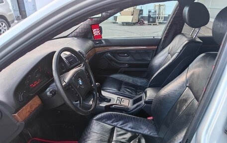 BMW 5 серия, 2001 год, 343 000 рублей, 16 фотография