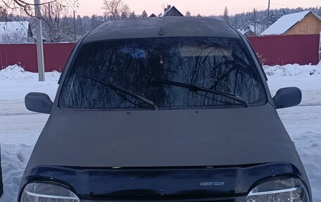 Chevrolet Niva I рестайлинг, 2005 год, 210 000 рублей, 1 фотография