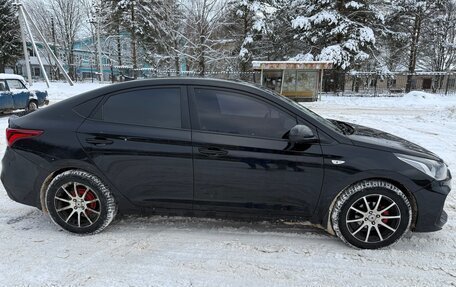 Hyundai Solaris II рестайлинг, 2018 год, 1 100 000 рублей, 4 фотография