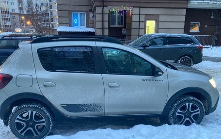 Renault Sandero II рестайлинг, 2021 год, 1 600 000 рублей, 3 фотография
