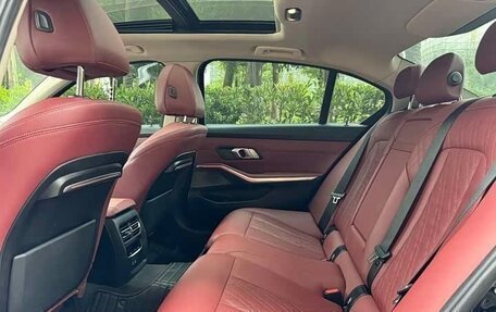 BMW 3 серия, 2021 год, 2 137 000 рублей, 10 фотография