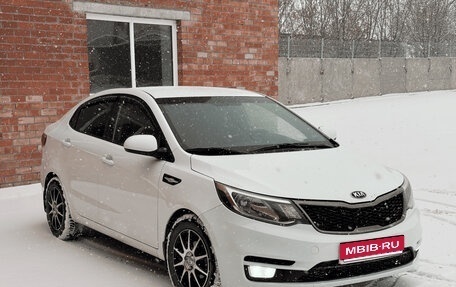 KIA Rio III рестайлинг, 2016 год, 920 000 рублей, 1 фотография