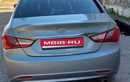 Hyundai Sonata VI, 2010 год, 950 000 рублей, 6 фотография