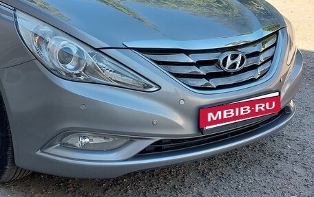 Hyundai Sonata VI, 2010 год, 950 000 рублей, 3 фотография