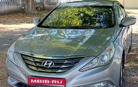 Hyundai Sonata VI, 2010 год, 950 000 рублей, 14 фотография