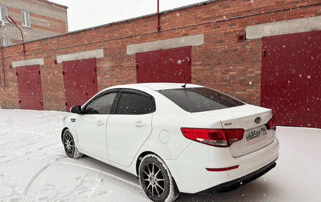 KIA Rio III рестайлинг, 2016 год, 920 000 рублей, 4 фотография