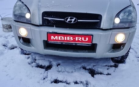 Hyundai Tucson III, 2008 год, 670 000 рублей, 1 фотография