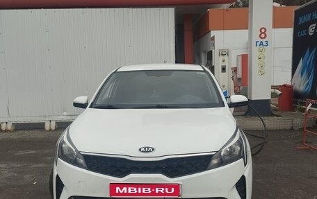 KIA Rio IV, 2020 год, 1 450 000 рублей, 1 фотография