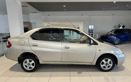Toyota Prius IV XW50, 2002 год, 319 000 рублей, 8 фотография