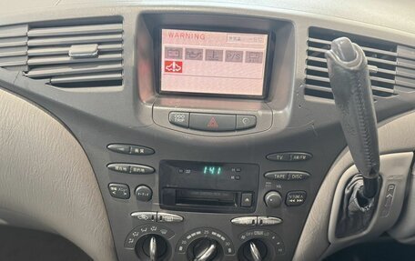 Toyota Prius IV XW50, 2002 год, 319 000 рублей, 12 фотография