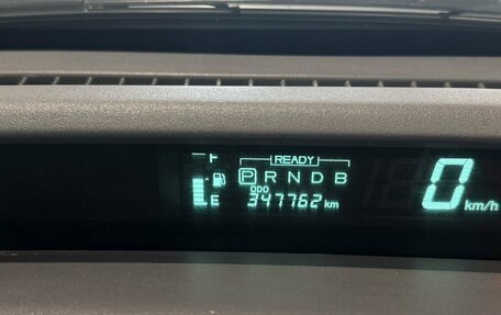 Toyota Prius IV XW50, 2002 год, 319 000 рублей, 11 фотография