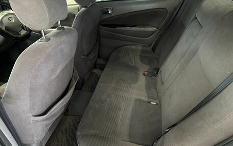 Toyota Prius IV XW50, 2002 год, 319 000 рублей, 21 фотография