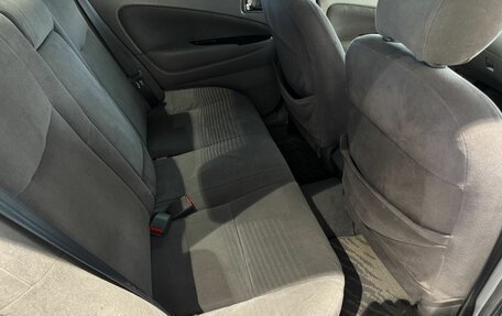 Toyota Prius IV XW50, 2002 год, 319 000 рублей, 22 фотография