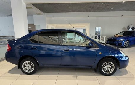 Toyota Prius IV XW50, 2000 год, 399 000 рублей, 8 фотография