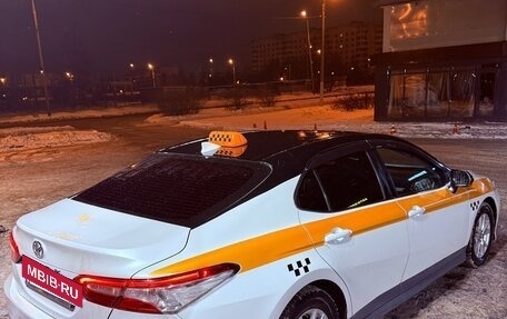 Toyota Camry, 2020 год, 1 740 000 рублей, 9 фотография