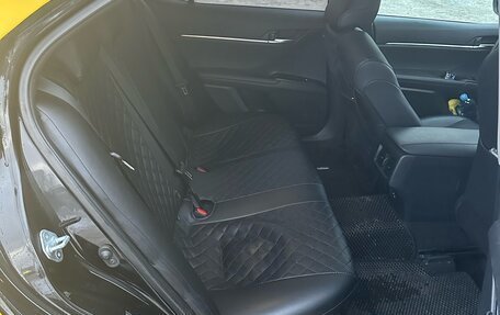 Toyota Camry, 2022 год, 2 200 000 рублей, 6 фотография