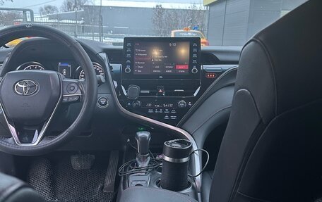 Toyota Camry, 2022 год, 2 200 000 рублей, 7 фотография