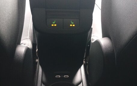 Skoda Rapid II, 2020 год, 2 100 000 рублей, 33 фотография