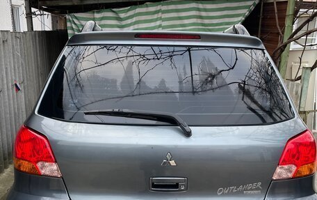 Mitsubishi Outlander III рестайлинг 3, 2003 год, 750 000 рублей, 16 фотография