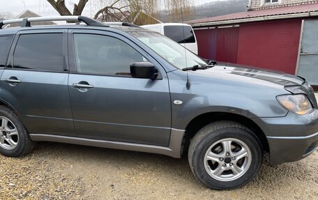 Mitsubishi Outlander III рестайлинг 3, 2003 год, 750 000 рублей, 13 фотография