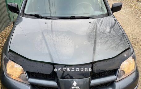 Mitsubishi Outlander III рестайлинг 3, 2003 год, 750 000 рублей, 8 фотография