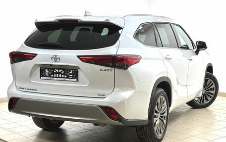 Toyota Highlander, 2025 год, 6 090 000 рублей, 4 фотография