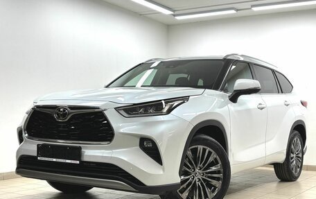 Toyota Highlander, 2025 год, 6 090 000 рублей, 7 фотография