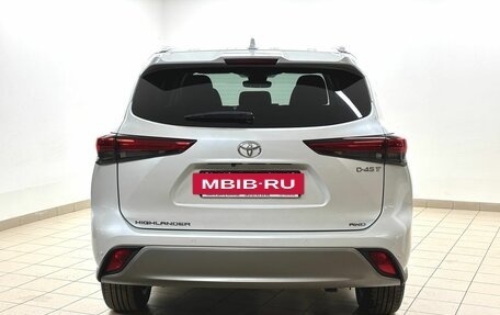 Toyota Highlander, 2025 год, 6 090 000 рублей, 5 фотография