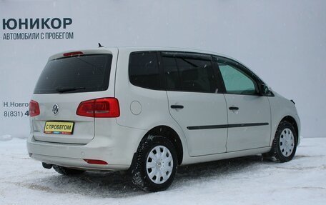 Volkswagen Touran III, 2011 год, 759 000 рублей, 5 фотография