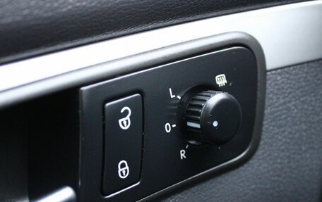 Volkswagen Touran III, 2011 год, 759 000 рублей, 10 фотография