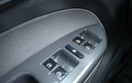 Volkswagen Touran III, 2011 год, 759 000 рублей, 11 фотография