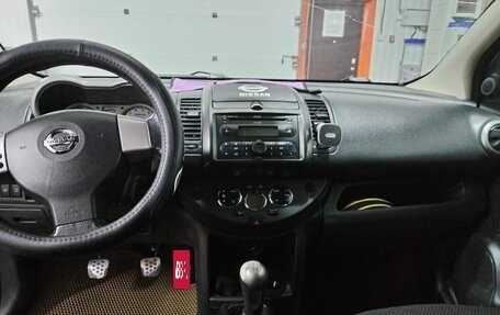 Nissan Note II рестайлинг, 2006 год, 400 000 рублей, 2 фотография