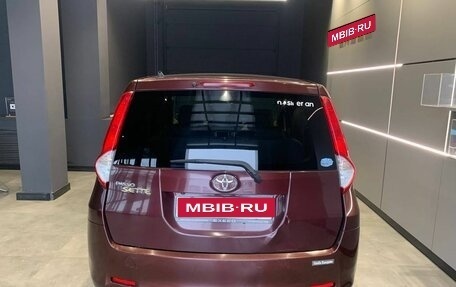 Toyota Passo Sette, 2009 год, 503 000 рублей, 6 фотография