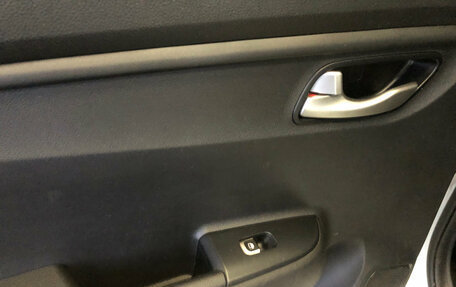 KIA Rio IV, 2020 год, 1 590 000 рублей, 17 фотография