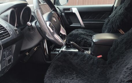 Toyota Land Cruiser Prado 150 рестайлинг 2, 2013 год, 4 050 000 рублей, 9 фотография