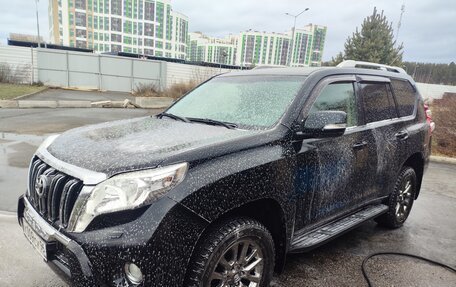Toyota Land Cruiser Prado 150 рестайлинг 2, 2013 год, 4 050 000 рублей, 10 фотография