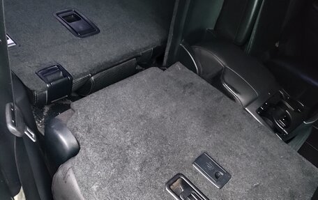 Toyota Land Cruiser Prado 150 рестайлинг 2, 2013 год, 4 050 000 рублей, 15 фотография