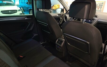 Volkswagen Tiguan II, 2019 год, 2 470 000 рублей, 7 фотография