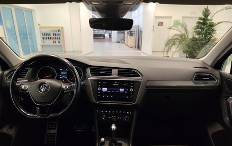 Volkswagen Tiguan II, 2019 год, 2 470 000 рублей, 9 фотография