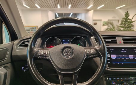 Volkswagen Tiguan II, 2019 год, 2 470 000 рублей, 17 фотография