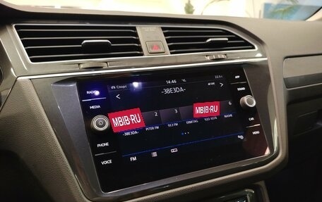 Volkswagen Tiguan II, 2019 год, 2 470 000 рублей, 14 фотография