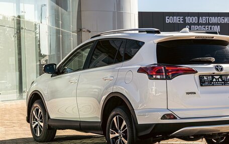 Toyota RAV4, 2019 год, 2 195 000 рублей, 8 фотография