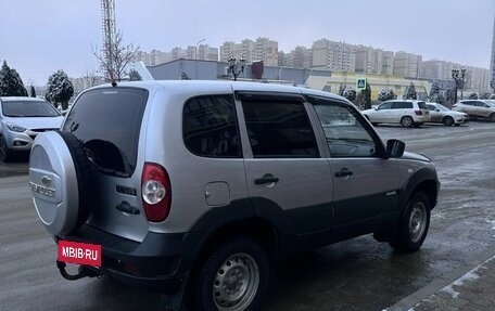 Chevrolet Niva I рестайлинг, 2012 год, 520 000 рублей, 4 фотография