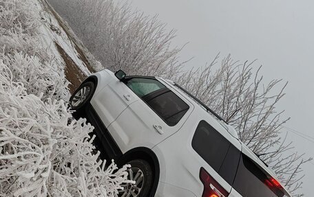 Ford Explorer VI, 2013 год, 1 750 000 рублей, 2 фотография