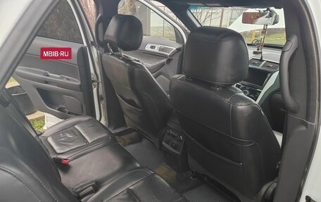 Ford Explorer VI, 2013 год, 1 750 000 рублей, 4 фотография