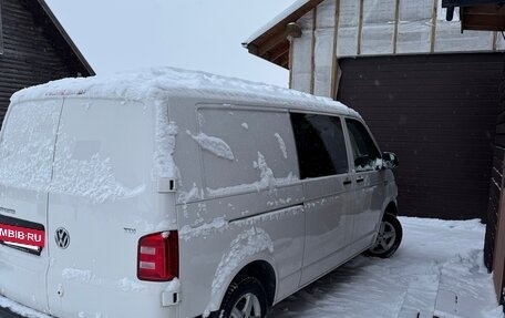 Volkswagen Transporter T6 рестайлинг, 2016 год, 2 540 000 рублей, 4 фотография