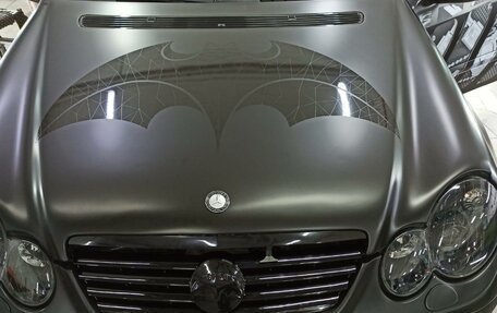 Mercedes-Benz C-Класс, 2004 год, 1 100 000 рублей, 2 фотография